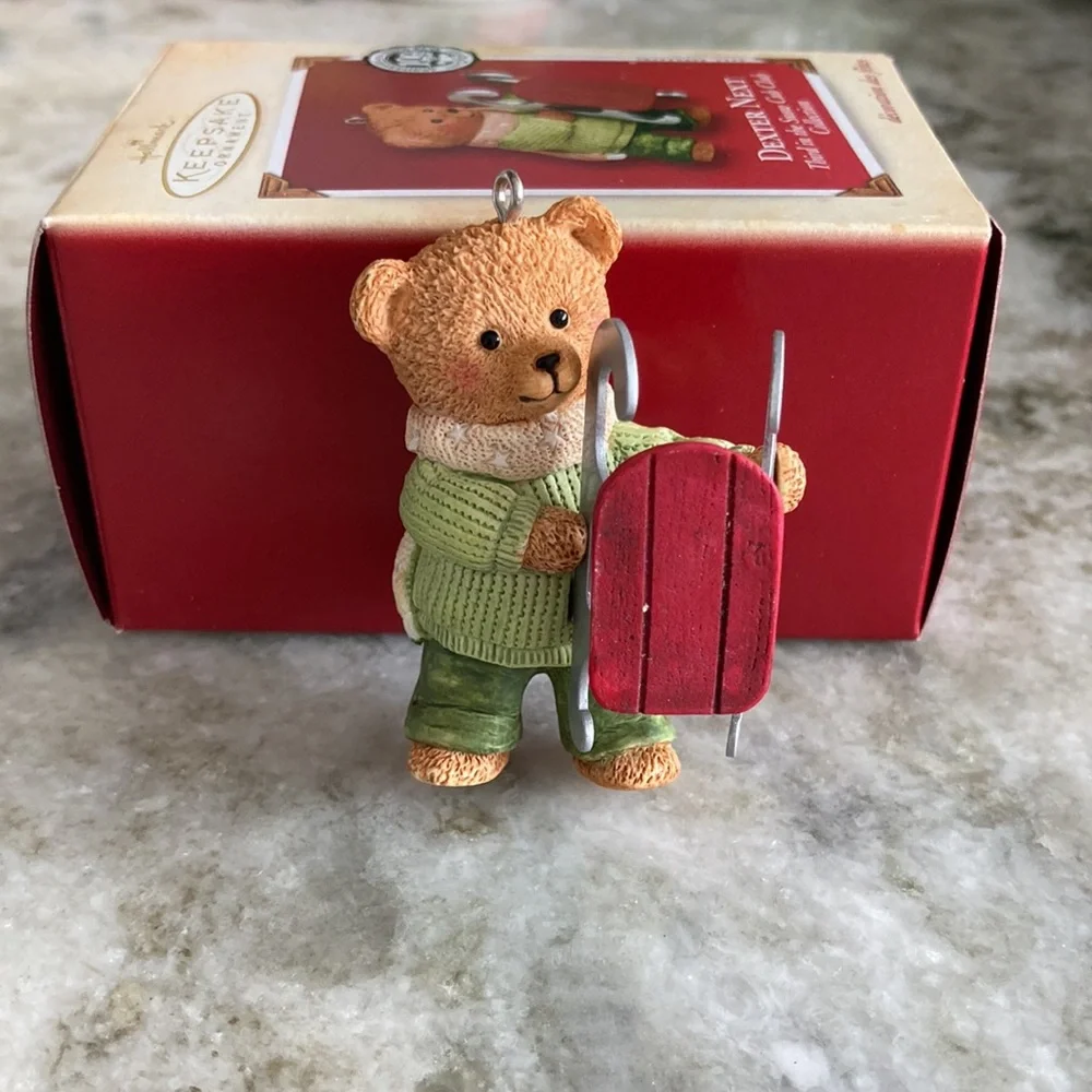 NEW Hallmark Ornament “Dexter Next: third in the snow cub club collection”